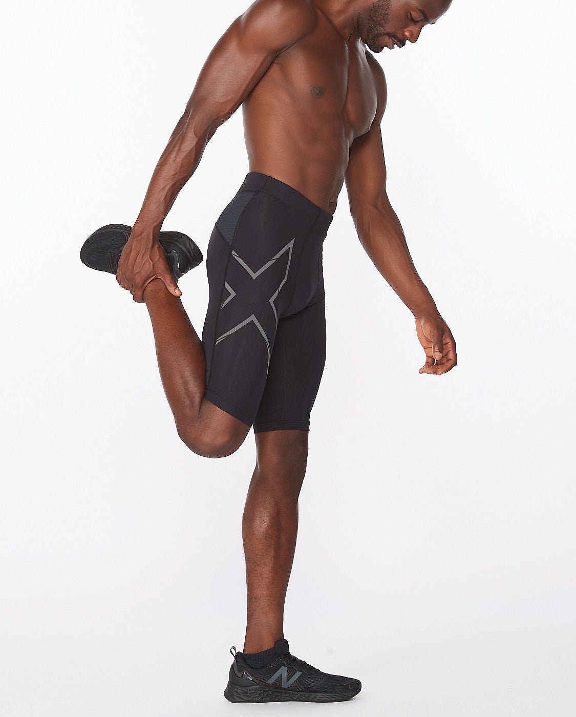 2XU - Light Speed Compression Laufshorts Herren - black/ black reflective - 2X - MA5331B - BLK/BRF - S - Sportbrands24