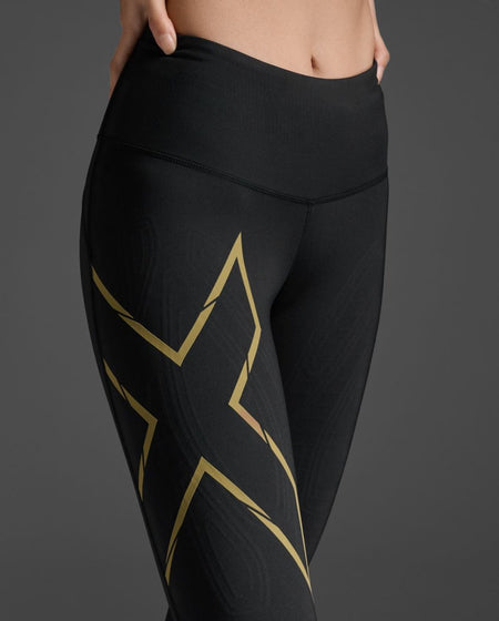 2XU - Light Speed Mid - Rise Comp Lauftights Damen - black/gold reflective - 2X-WA6523B-BLK/GRF-MT - Sportbrands24