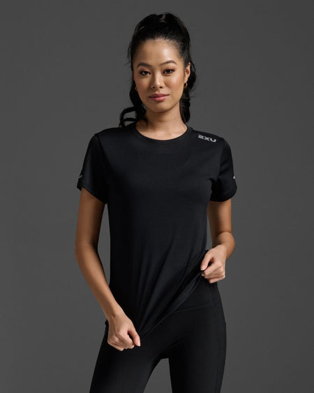 2XU - Aero T-Shirt Damen - black/silver reflective - 2X-WR6565A-BLK/SRF-XXS - Sportbrands24