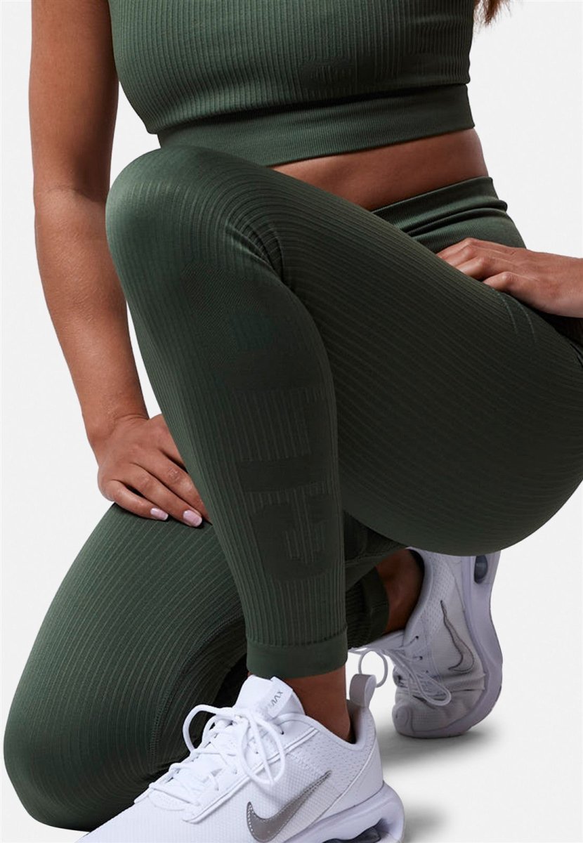 CLN Athletics - Victory Tight Damen - moss green - CLN-3154-62-XS - Sportbrands24