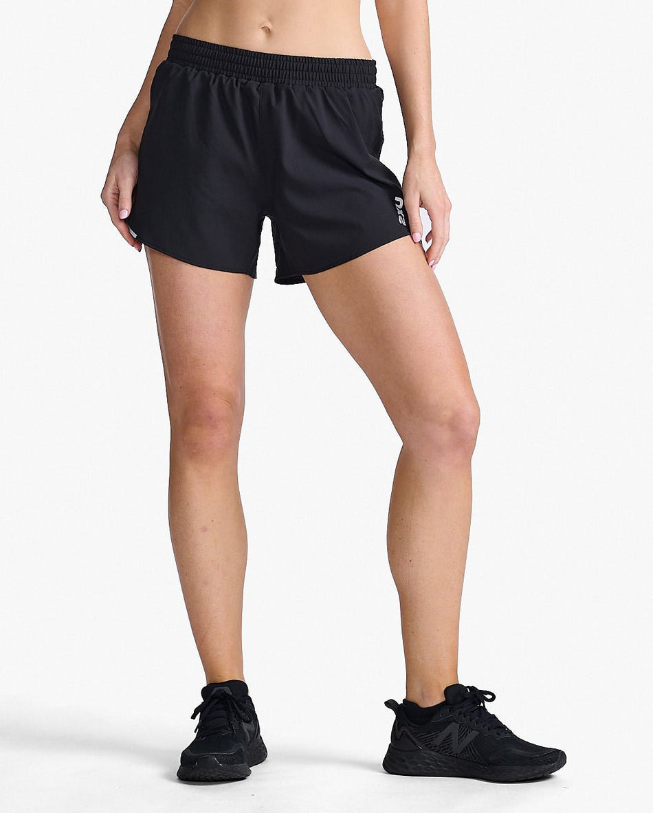 2XU - Aero 5 Inch Laufshorts Damen - black/silver reflective - 2X - WR6935B - BLK/SRF - XS - Sportbrands24