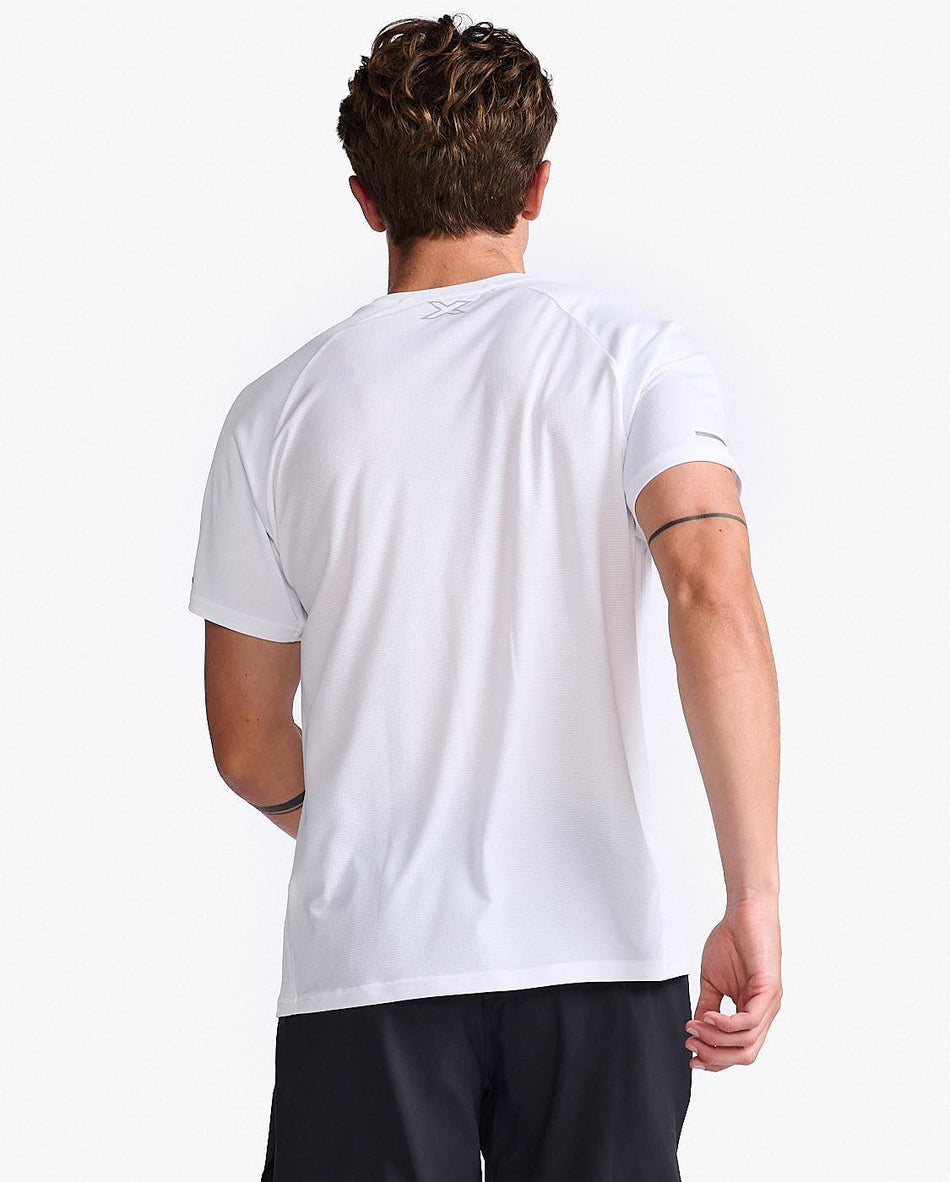 2XU - Aero Tee Laufshirt Herren - white/silver reflective - 2X - MR6557A - WHT/SRF - XS - Sportbrands24