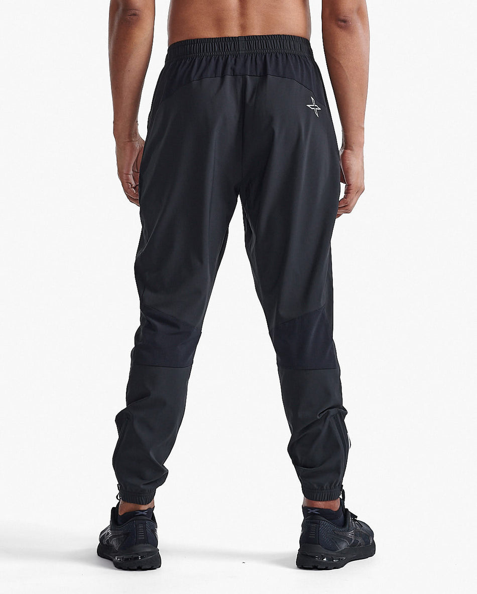 2XU - Aero Woven Jogger Trainingshose Herren - black/silver reflective - 2X - MR7210B - BLK/SRF - XS - Sportbrands24