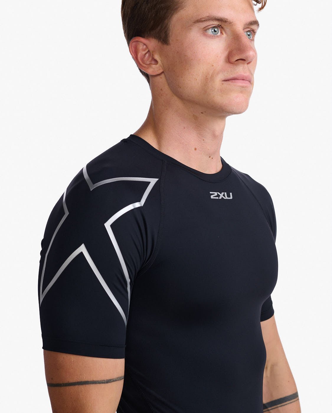 2XU - Core Compression Short Shirt Herren - black/silver - 2X - MA6399A - BLK/SIL - XS - Sportbrands24