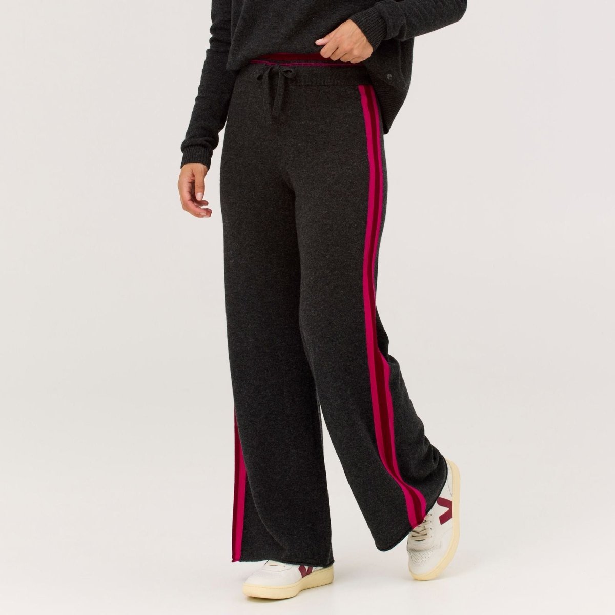 Krimson Klover - Apres Pant Sweatpant Damen - graphite - KK-F25401-013-XS - Sportbrands24