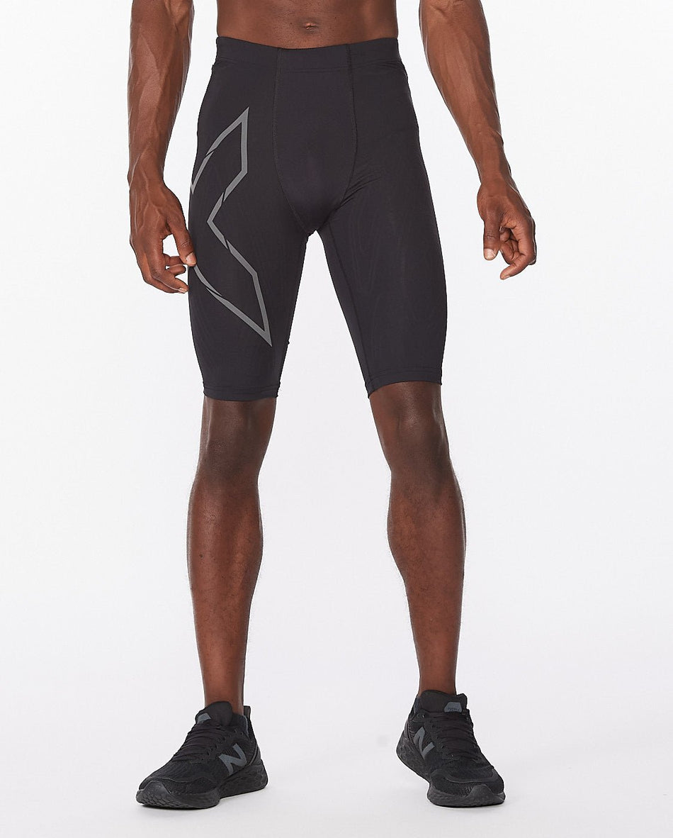 2XU - Light Speed Compression Laufshorts Herren - black/ black reflective - 2X - MA5331B - BLK/BRF - S - Sportbrands24