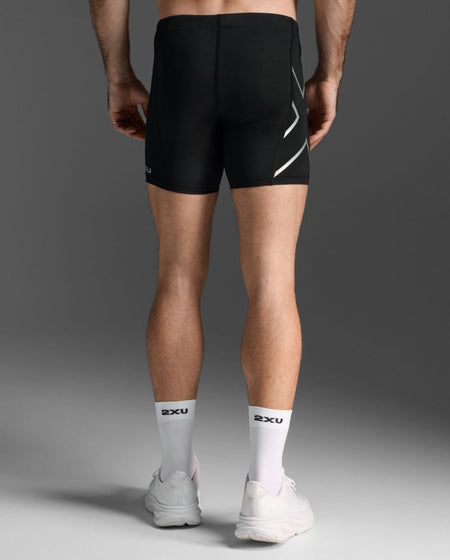 2XU - Core Compression 1/2 Fitnessshorts Herren - black/silver - 2X-MA4508B-BLK/SIL-XXS - Sportbrands24