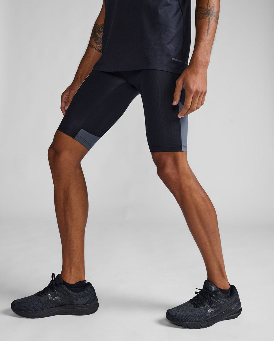 2XU - Light Speed React Shorts Herren - black/white reflective - 2X-MA7050B-BLK/WRF-XXS - Sportbrands24