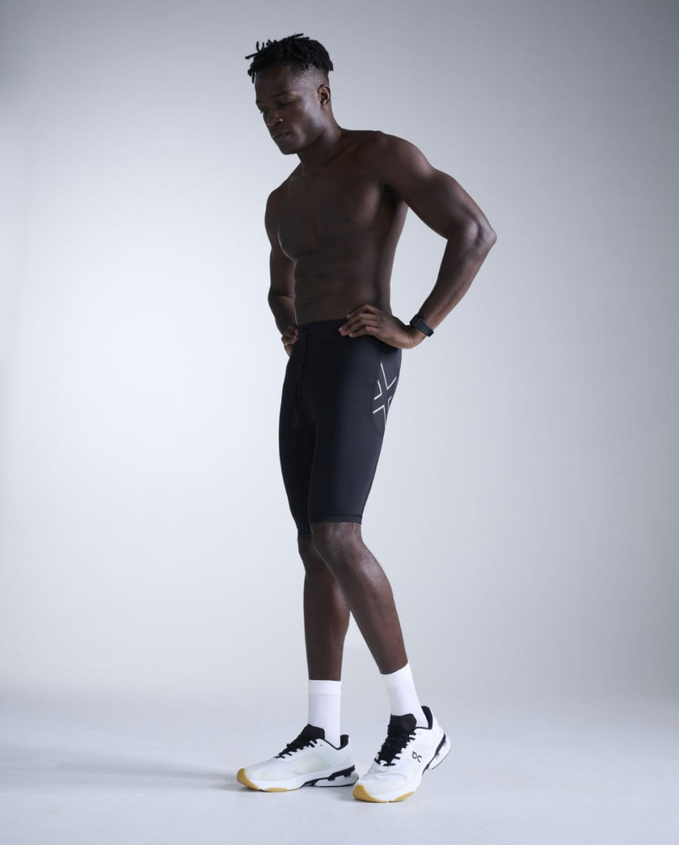2XU - Aero Mesh Compression Shorts Kompressionstight Herren - black/silver reflective - 2X-MA7374B-BLK/SRF-XXS - Sportbrands24