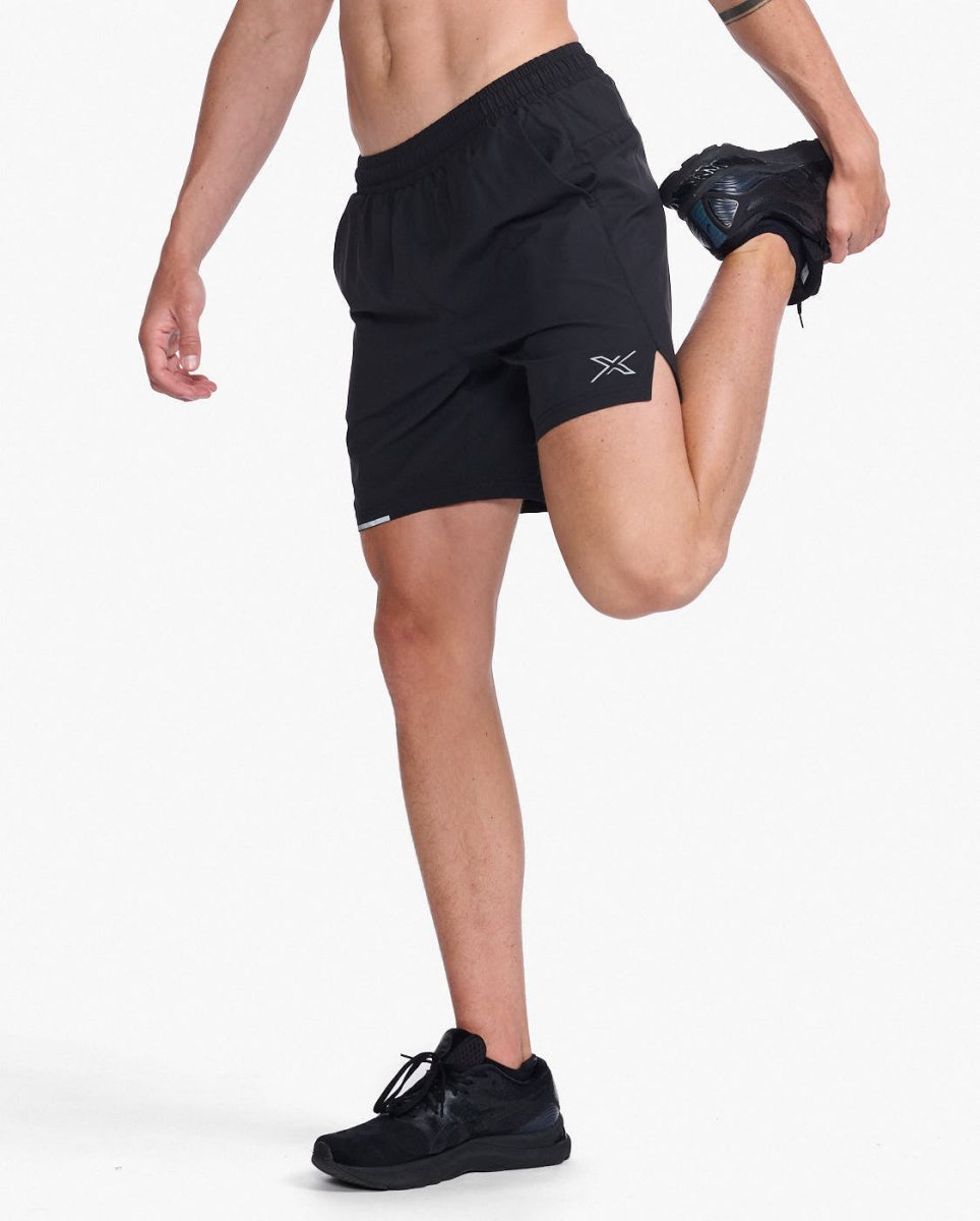 2XU - Aero 7 Inch Laufshorts Herren - black/silver reflective - 2X-MR6904B-BLK/SRF-XS - Sportbrands24