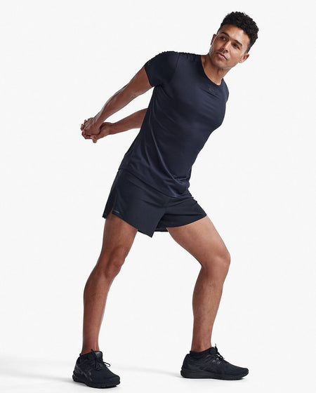 2XU - Light Speed Tech Tee T-Shirt Herren - black/black reflective - 2X-MR7150A-BLK/BRF-XS - Sportbrands24