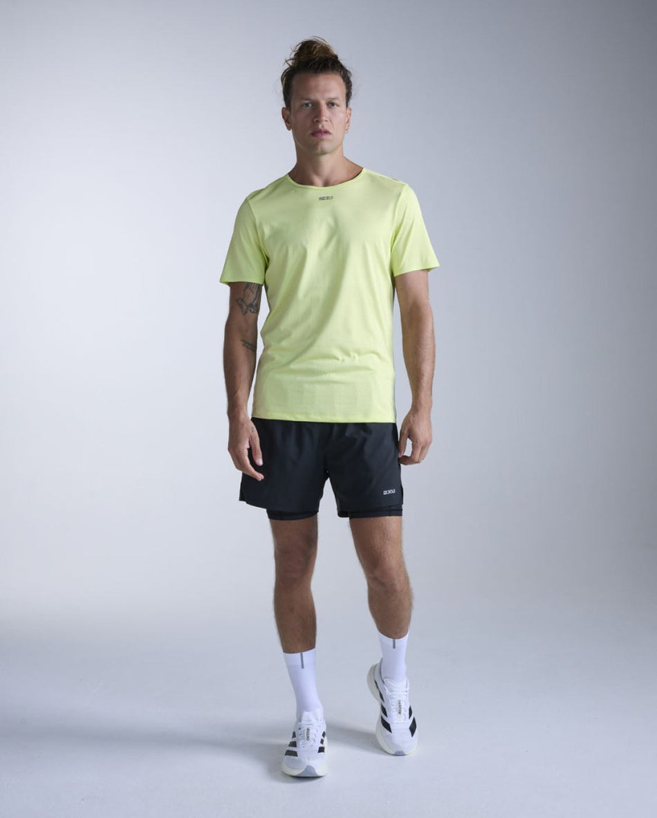 2XU - Light Speed Tech Tee Laufshirt Herren - cool matcha/black reflective - 2X-MR7150A-CLM/BRF-XS - Sportbrands24