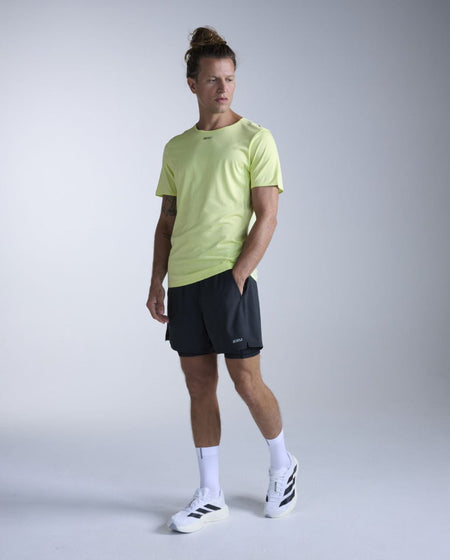 2XU - Light Speed Tech Tee Laufshirt Herren - cool matcha/black reflective - 2X-MR7150A-CLM/BRF-XS - Sportbrands24
