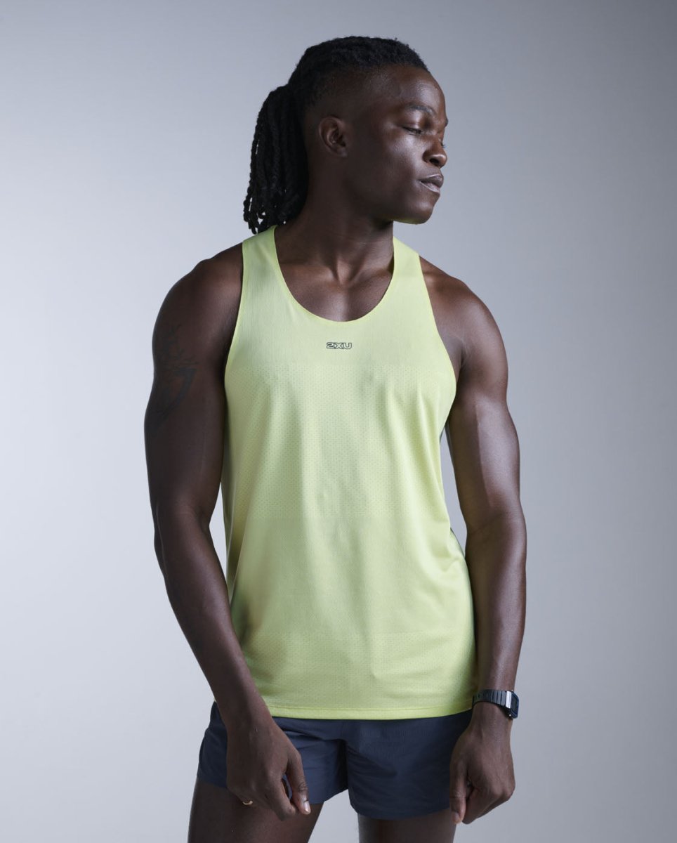 2XU - Light Speed Tech Singlet Lauf Tank Herren - cool matcha/black reflective - 2X-MR7151A-CLM/BRF-XS - Sportbrands24