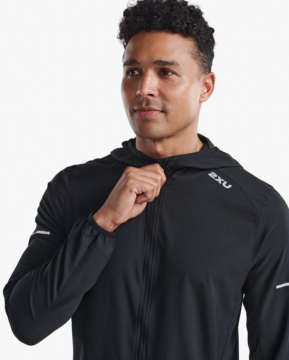 2XU - Aero Jacket Laufjacke Herren - black/silver reflective - 2X-MR7209A-BLK/SRF-XS - Sportbrands24