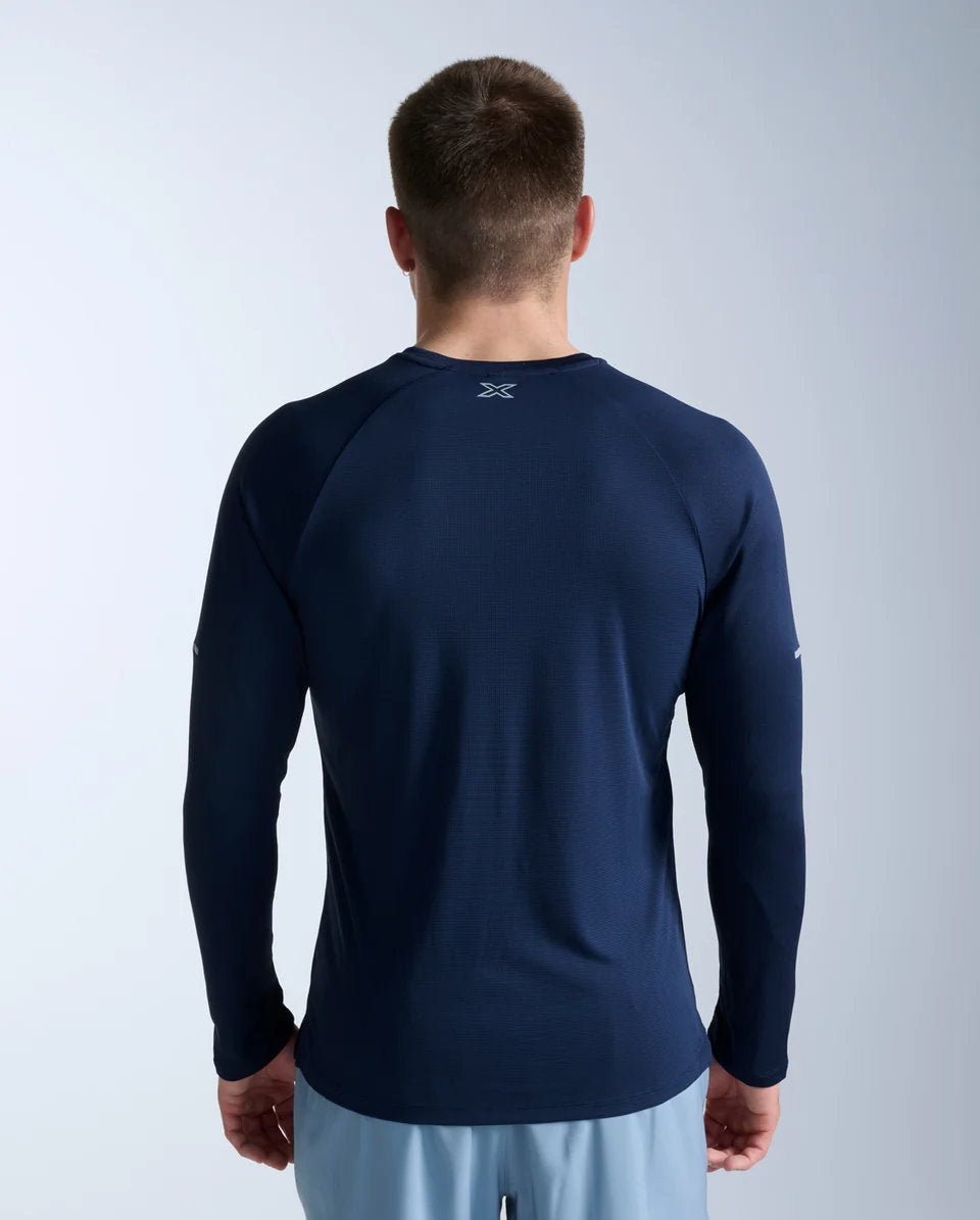 2XU - Aero Mesh Long Sleeve Laufshirt Herren - midnight/silver reflective - 2X-MR7422A-MDN/SRF-XXL - Sportbrands24