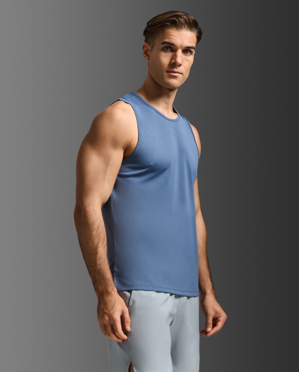 2XU - Aero Mesh Tank Laufshirt Herren - indigo/black reflective - 2X-MR7440A-IND/BRF-XS - Sportbrands24