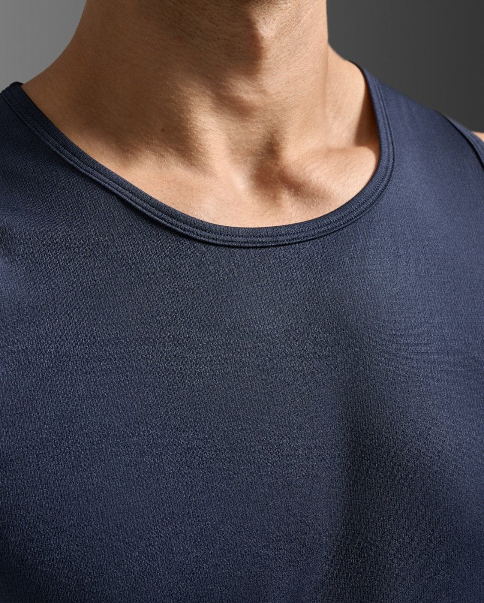 2XU - Aero Mesh Tank Laufshirt Herren - midnight/silver reflective - 2X-MR7440A-MDN/SRF-XS - Sportbrands24
