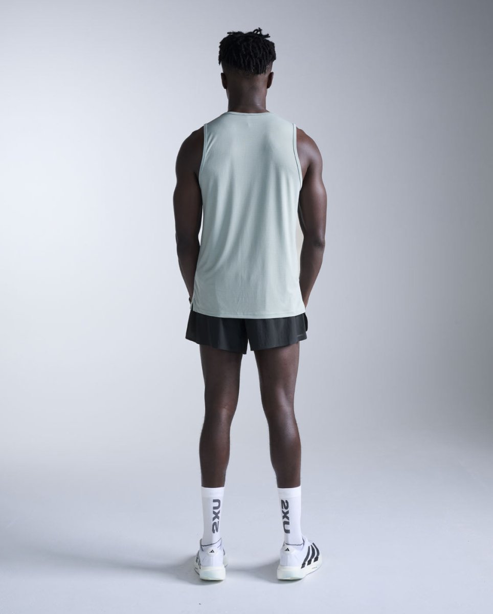 2XU - Aero Mesh Tank Laufshirt Herren - smoke blue/black reflective - 2X-MR7440A-SMB/BRF-XS - Sportbrands24