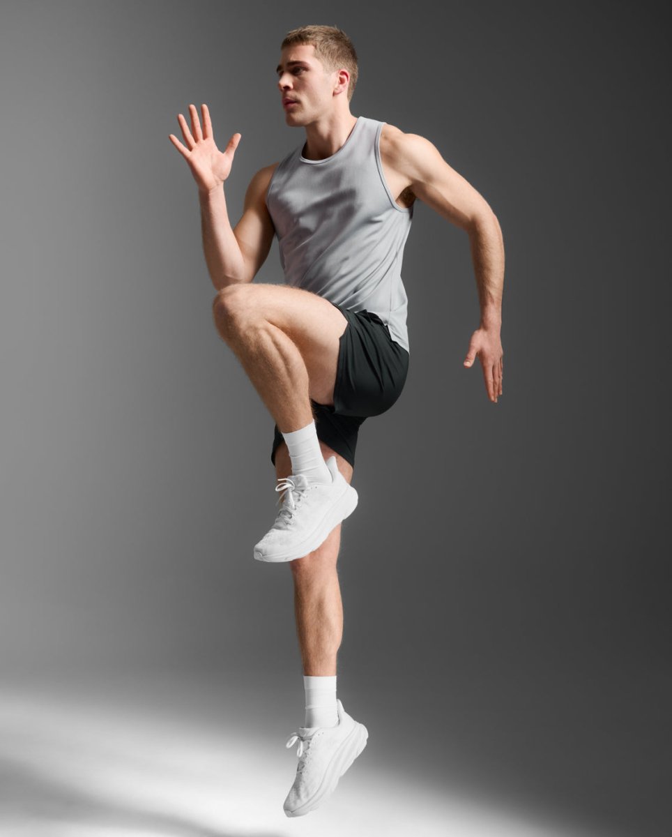 2XU - Aero Mesh Tank Laufshirt Herren - weathervane/black reflective - 2X-MR7440A-WTV/BRF-XS - Sportbrands24