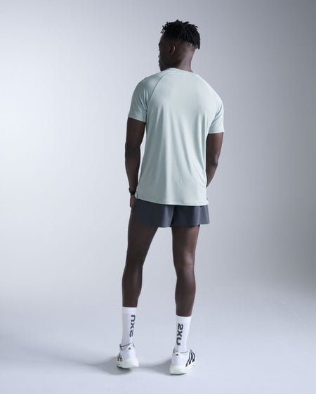 2XU - Aero Mesh Tee Laufshirt Herren - smoke blue/black reflective - 2X-MR7441A-SMB/BRF-XS - Sportbrands24