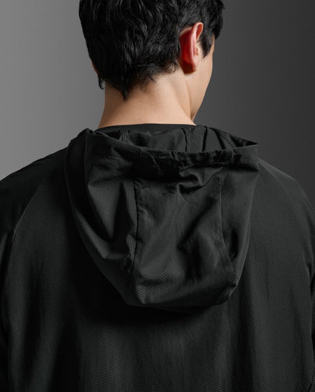 2XU - Aero Hex Windbreaker Windjacke Herren - black/silver reflective - 2X-MR7518A-BLK/SRF-XL - Sportbrands24
