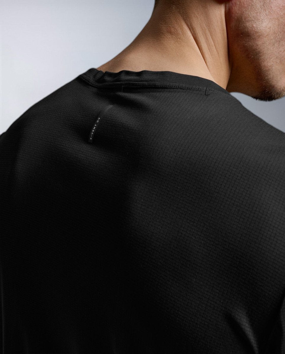 2XU - Aero Trail Long Sleeve Laufshirt Herren - black/black reflective - 2X-MR7671A-BLK/BRF-XS - Sportbrands24