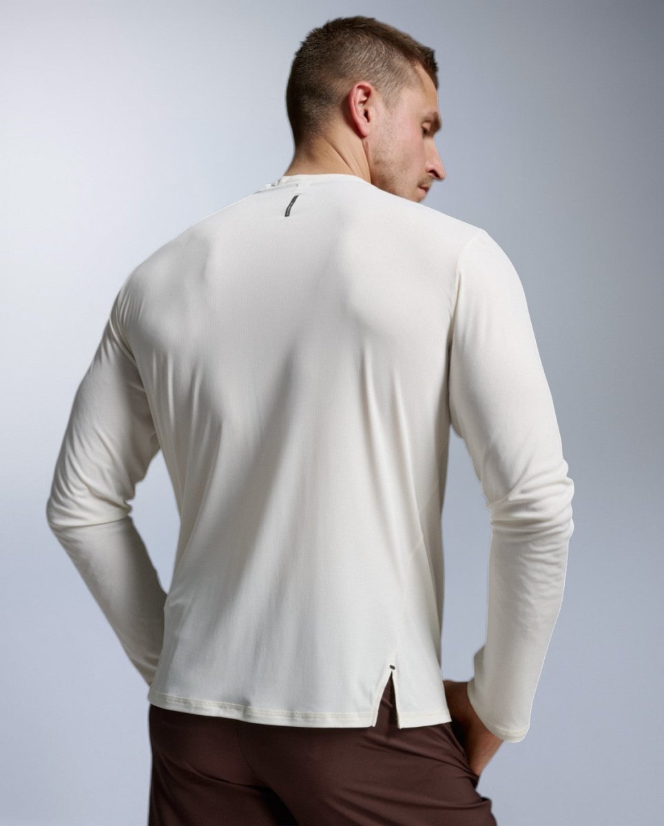 2XU - Aero Trail Long Sleeve Laufshirt Herren - chalk/black reflective - 2X-MR7671A-CHK/BRF-XS - Sportbrands24