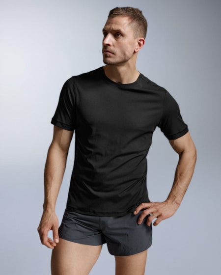 2XU - Aero Trail Tee Laufshirt Herren - black/black reflective - 2X-MR7672A-BLK/BRF-XS - Sportbrands24