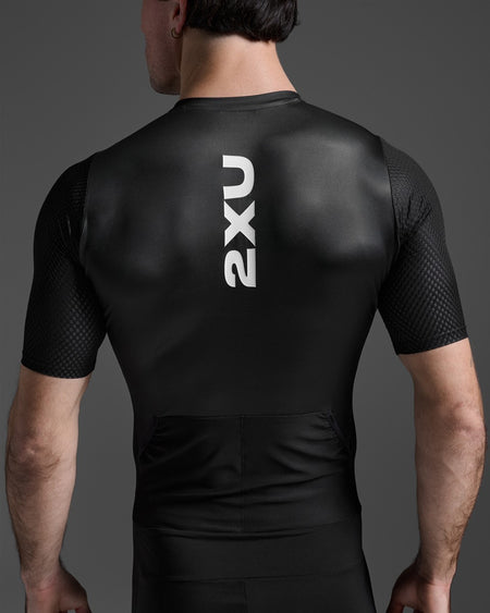 2XU - Aero Hex Sleeved Trisuit Triathonanzug Herren - black/white - 2X - MT7394D - BLK/WHT - XS - Sportbrands24