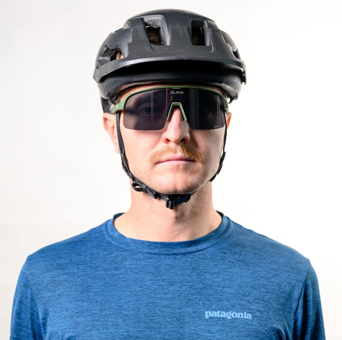 Delayon Eyewear - Pulse Sportbrille - Dark Olive - Black VLT 15 - DL-C3-24-31410 - Sportbrands24