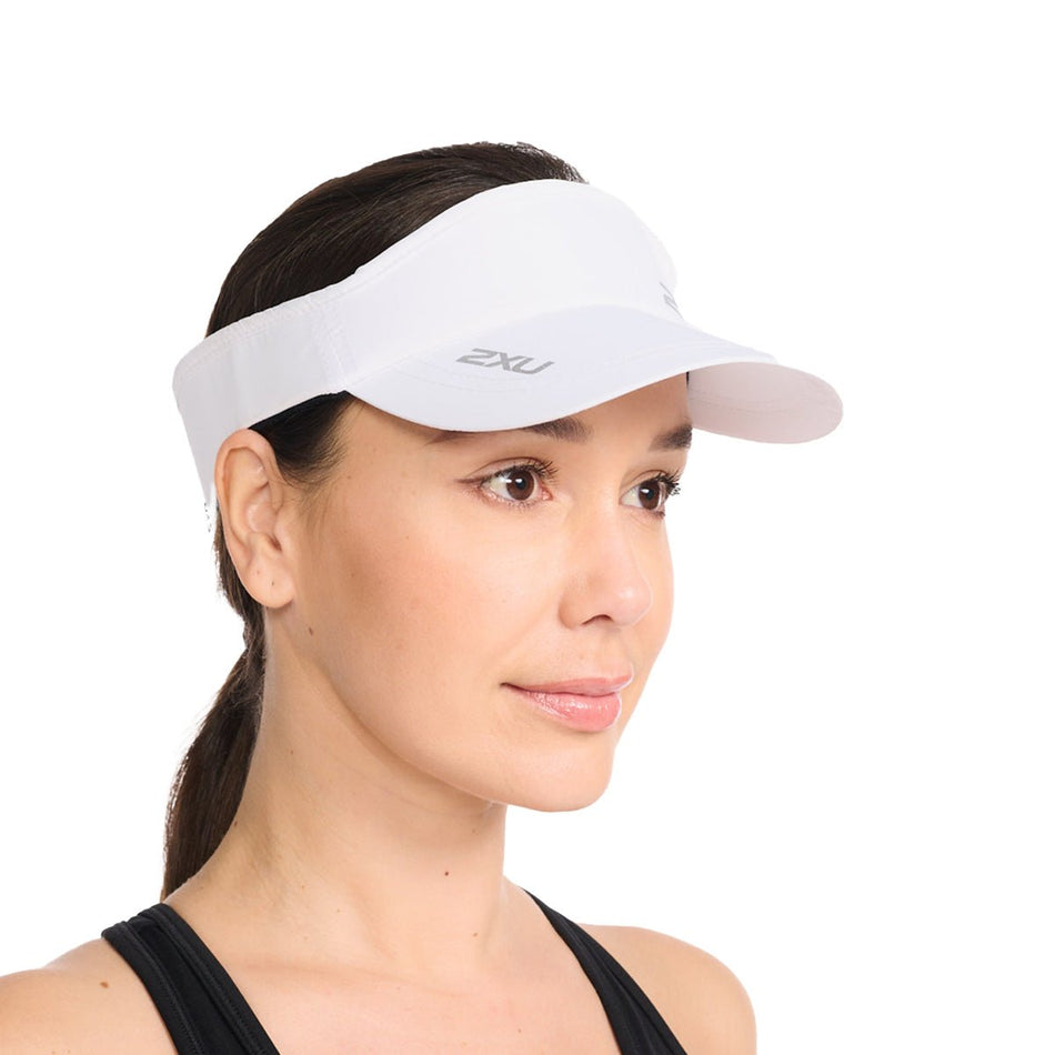 2XU - Run Visor Schirmmütze - white/white - 2X - UQ5686F - WHT/WHT - OSFA - Sportbrands24