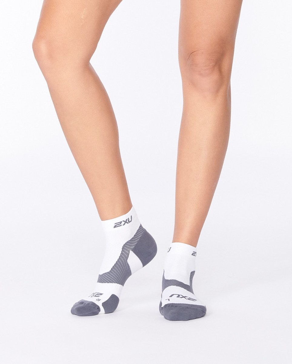 2XU - VECTR 1/4 crew sock Sportsocke - white/grey - 2X-UA5047E-WHT/GRY-L - Sportbrands24
