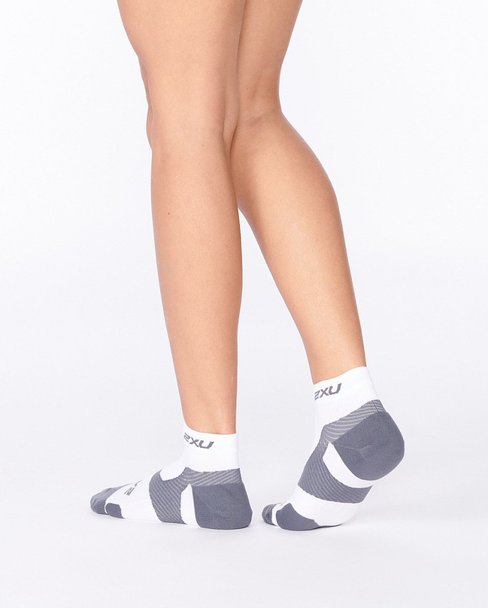 2XU - VECTR 1/4 crew sock Sportsocke - white/grey - 2X-UA5047E-WHT/GRY-L - Sportbrands24