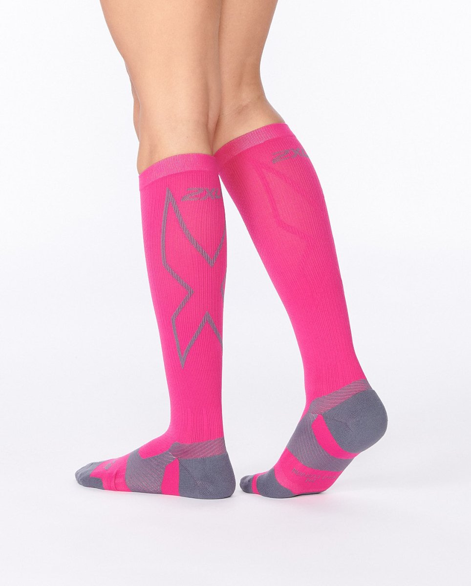 2XU - Unisex Vectr L.Cush Full Length Sportsocke - hot pink/grey - 2X-UA5155E-HPK/GRY-L1 - Sportbrands24