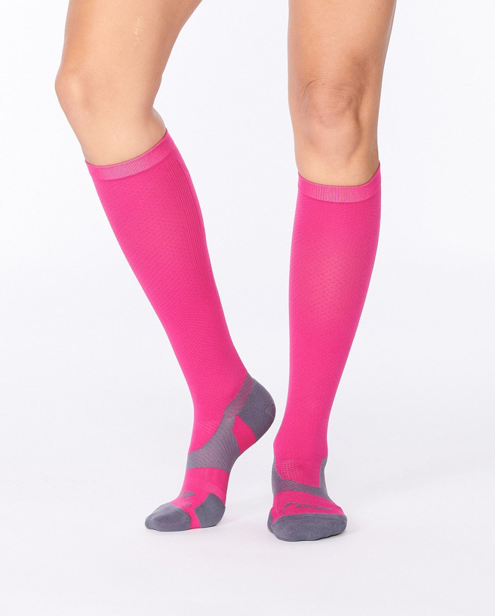 2XU - Unisex Vectr L.Cush Full Length Sportsocke - hot pink/grey - 2X-UA5155E-HPK/GRY-L1 - Sportbrands24