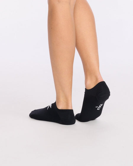 2XU - Invisible Sock Sportsocke - black/white - 2X-UQ6550E-BLK/WHT-S - Sportbrands24