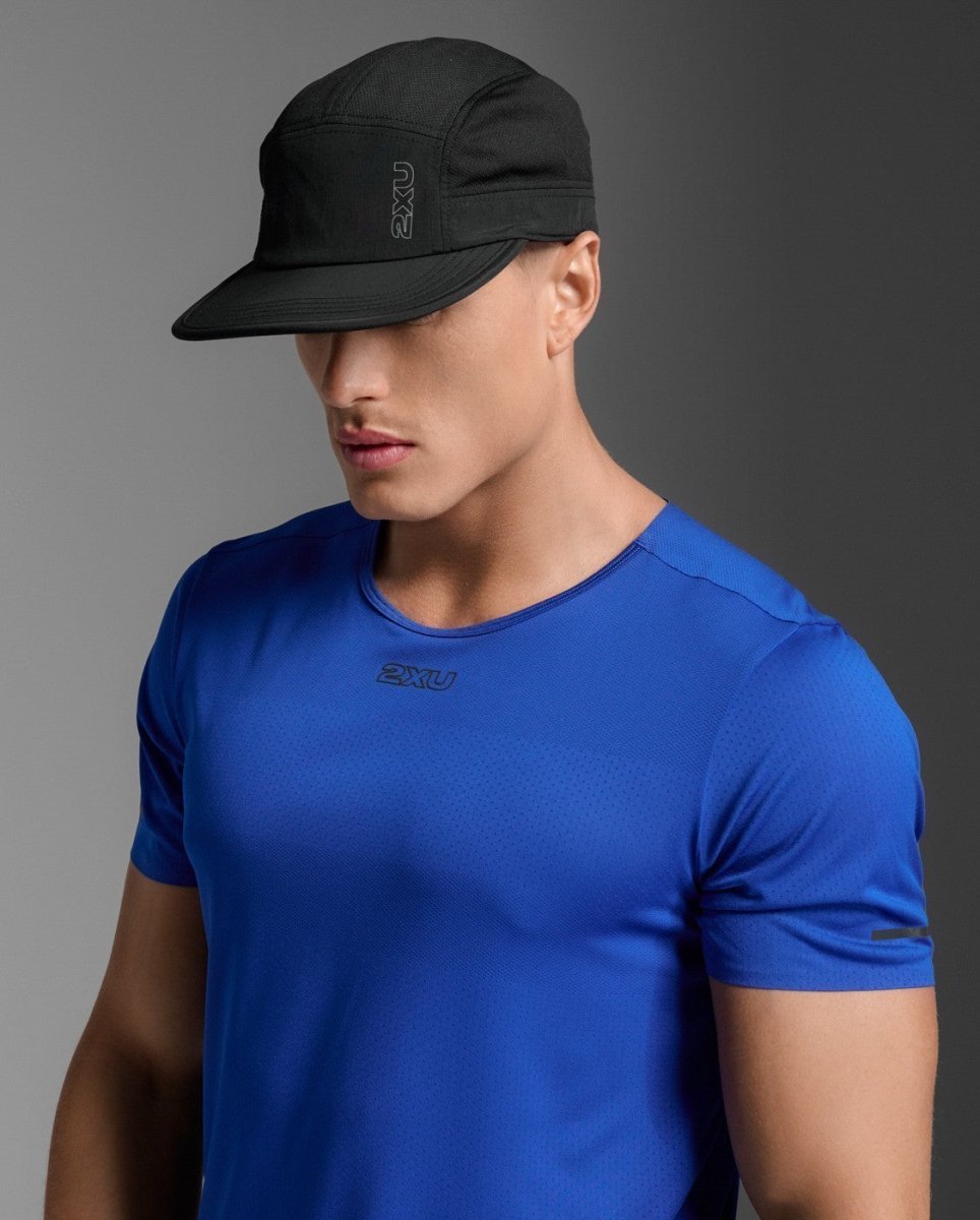 2XU - Light Speed Cap - black/silver reflective - 2X-UQ6741F-BLK/SRF-OSFA - Sportbrands24