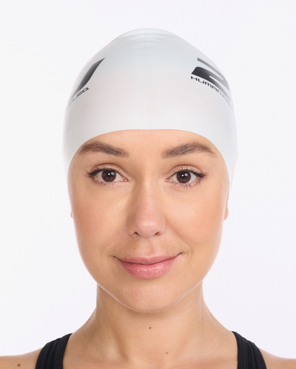 2XU - Unisex Silicone Swim Cap Schwimmmütze - white/white - 2X-US1355F-WHT/WHT-OSFA - Sportbrands24