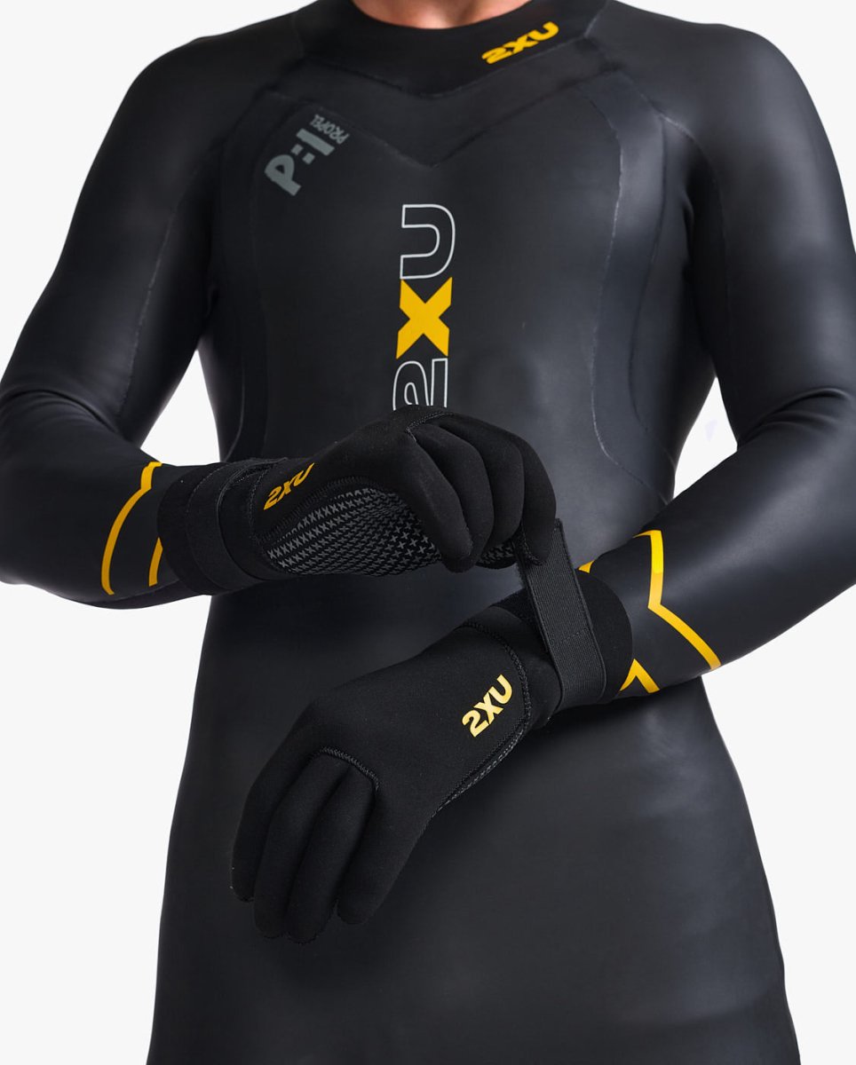 2XU - Propel Neoprene Gloves Neoprenhandschuhe - black/ambition - 2X-UW7022H-BLK/ABN-S - Sportbrands24