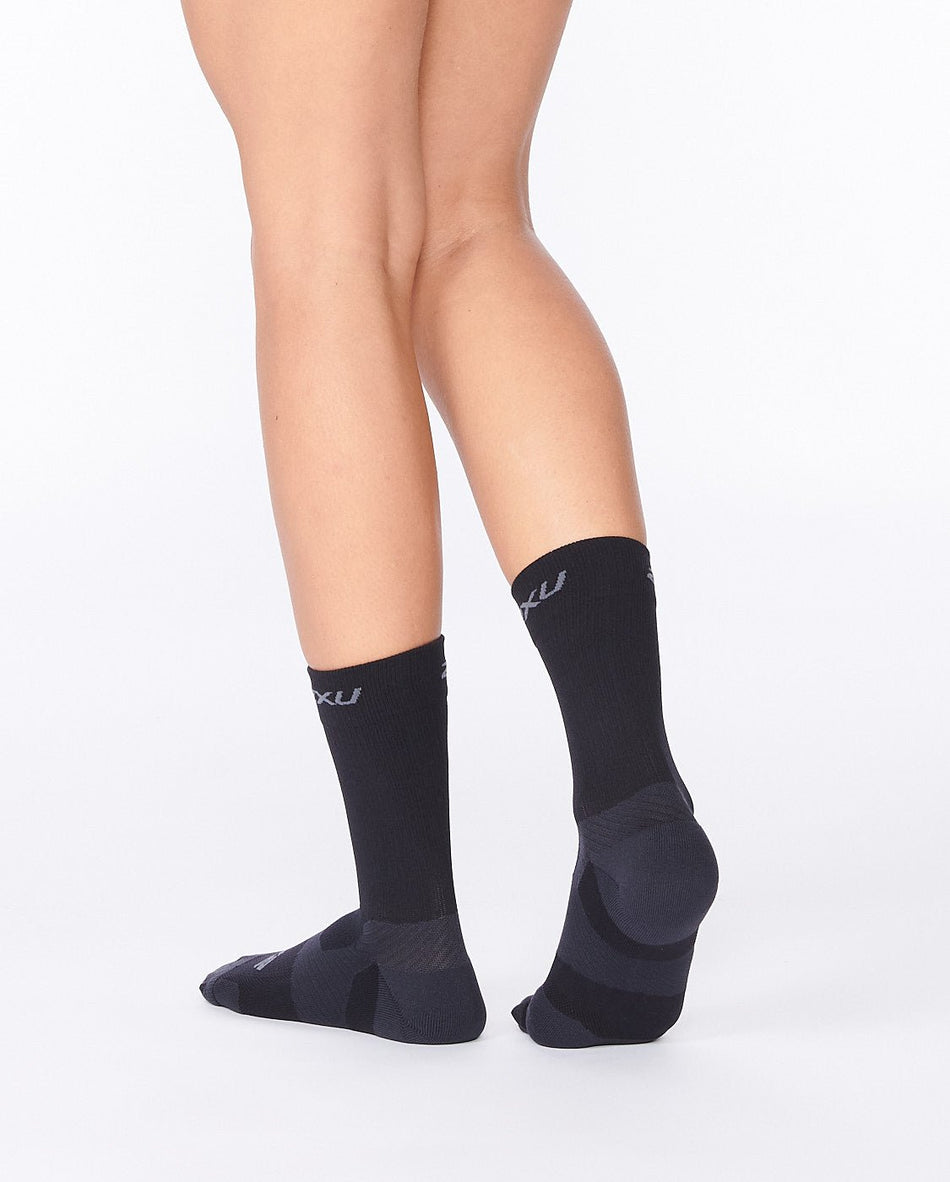 2XU - Vectr Light Cushion Crew Socks Sportsocke - black/titanium - 2X - UA7005E - BLK/TTM - S - Sportbrands24