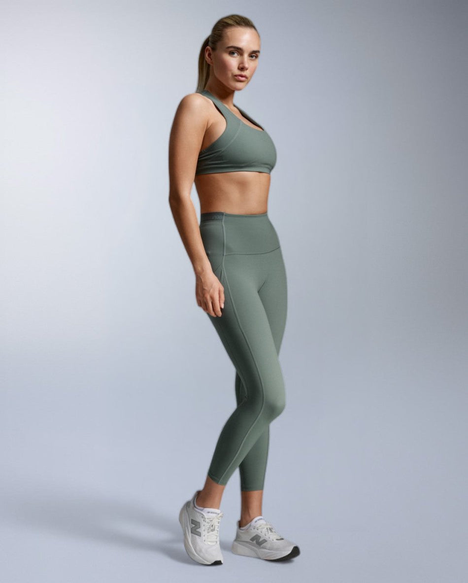 2XU - Form Stash Hi-Rise Compression 7/8 Fitnesstight Damen - olive leaf/olive leaf - 2X-WA6908B-OLL/OLL-XXS - Sportbrands24