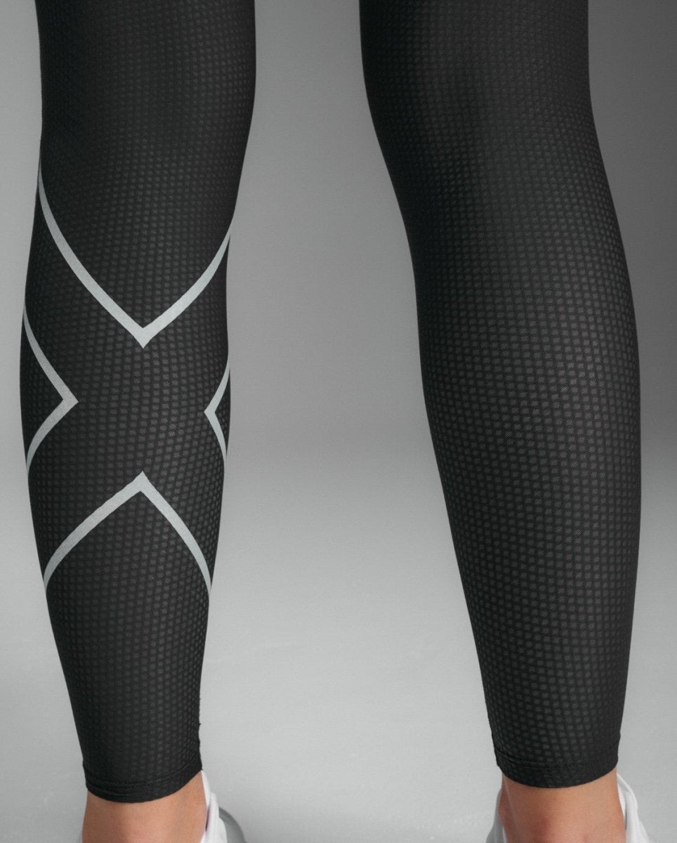 2XU - Aero Mesh Hi - Rise Comp Tight Lauftight Damen - black/silver reflective - 2X-WA7378B-BLK/SRF-XXS - Sportbrands24