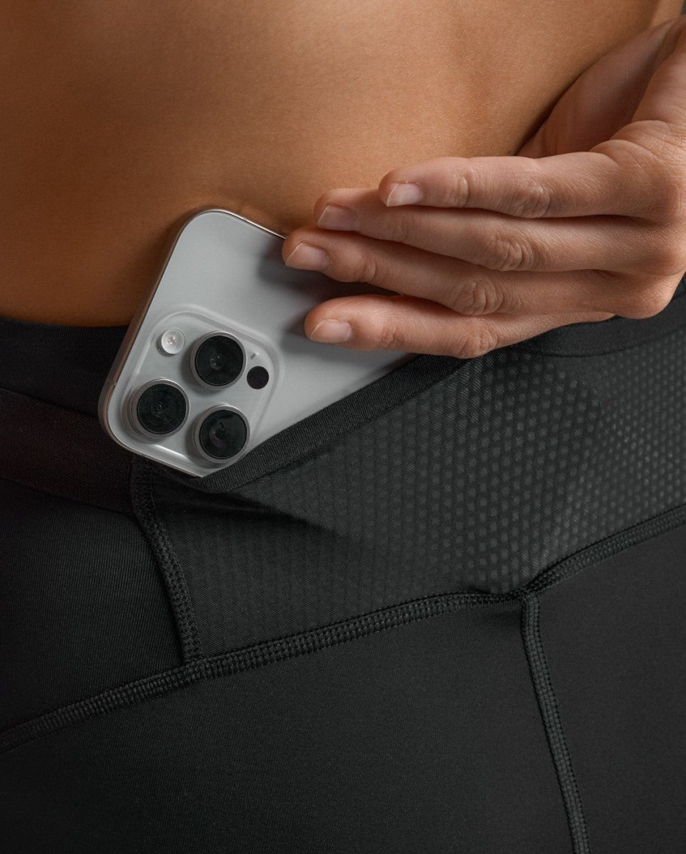 2XU - Aero Mesh Hi - Rise Comp Tight Lauftight Damen - black/silver reflective - 2X-WA7378B-BLK/SRF-XXS - Sportbrands24