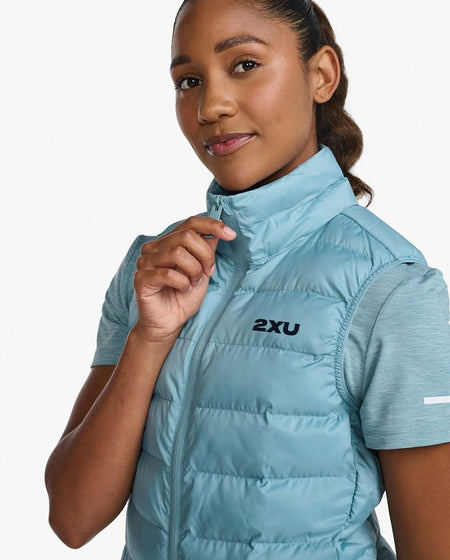 2XU - Commute Packable Insulation Vest Funktionsweste Damen - chambray/chambray - 2X-WR7147A-CMB/CMB-XXS - Sportbrands24