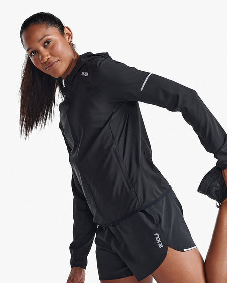 2XU - Aero Jacket Windjacke Damen - black/silver reflective - 2X-WR7205A-BLK/SRF-XXS - Sportbrands24