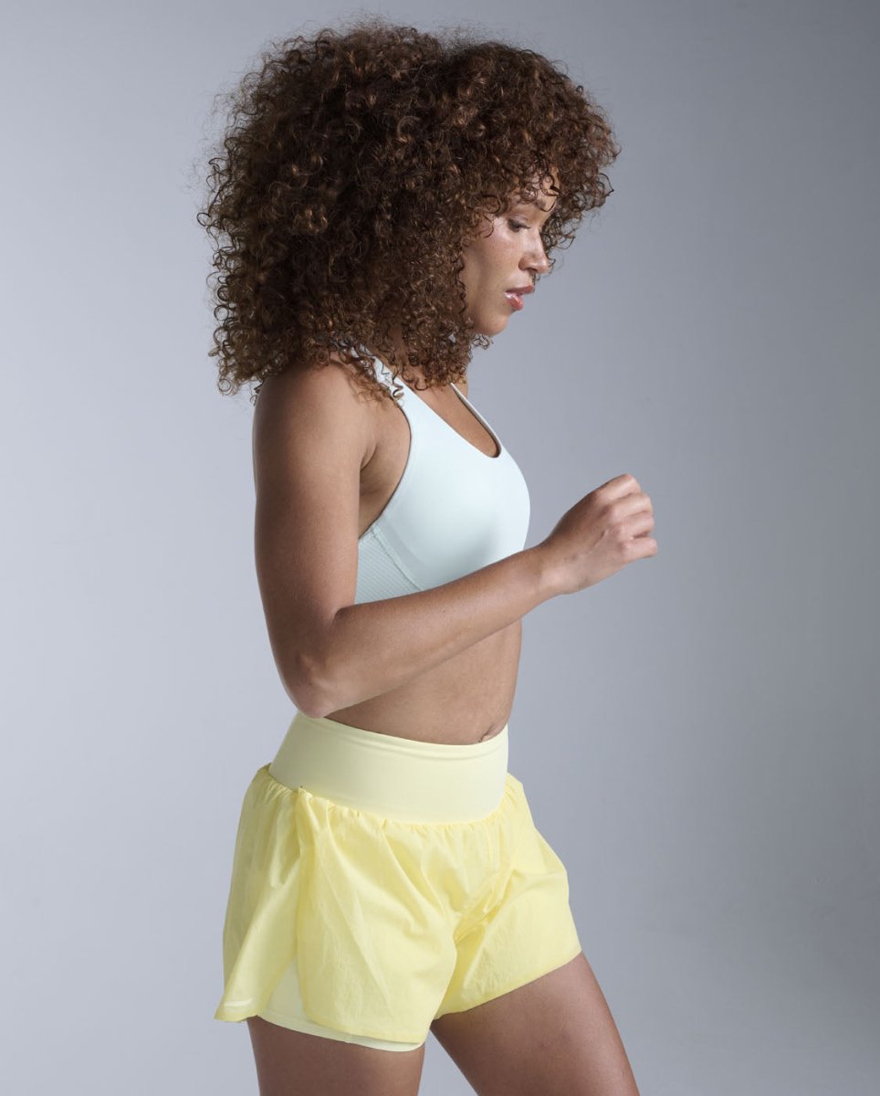 2XU - Aero Mesh Medium Impact Bra Sport - BH Damen - mint dust/mint reflective - 2X-WR7348A-MND/MDR-XXS - Sportbrands24