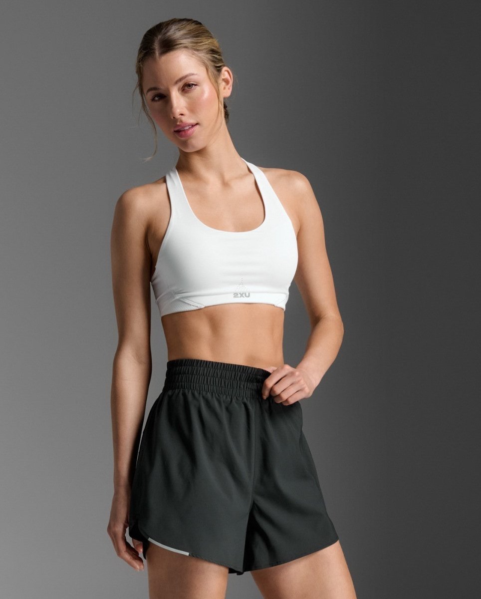 2XU - Aero Mesh Medium Impact Bra Sport - BH Damen - white/silver reflective - 2X-WR7348A-WHT/SRF-XXS - Sportbrands24