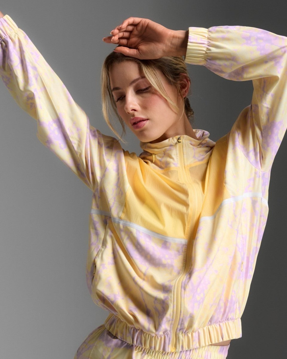 2XU - Aero Sheer Windbreaker Laufjacke Damen - pixel lemon/white reflective - 2X-WR7353A-PXL/WRF-XXS - Sportbrands24