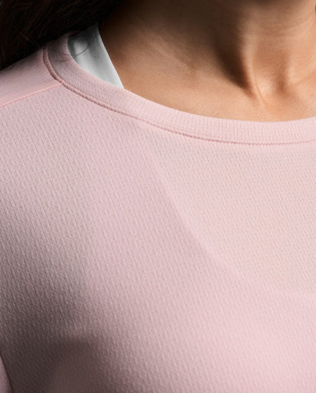 2XU - Ignition Aero Mesh Long Sleeve Laufshirt Damen - pink frost/pinkfrostreflective - 2X-WR7420A-PIF/PRF-XXS - Sportbrands24